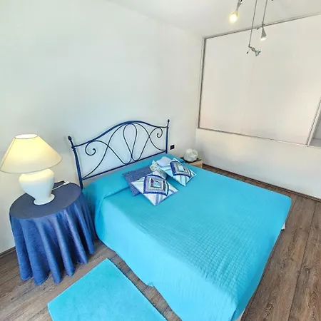 Mimica Nv With Panoramic Sea View דירה